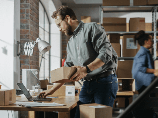 How to easily scale for peak retail shopping seasons